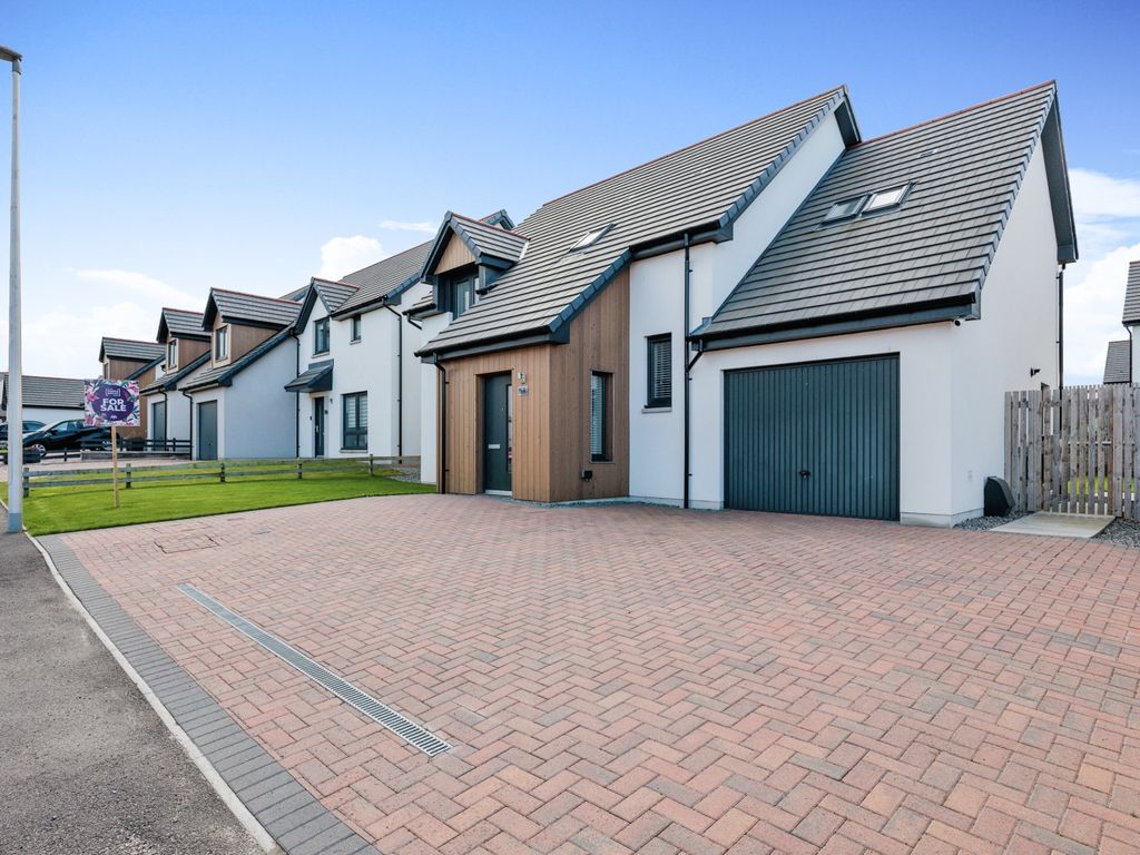 4 bed detached house for sale in Southpark Way, Buckie AB56, £295,000