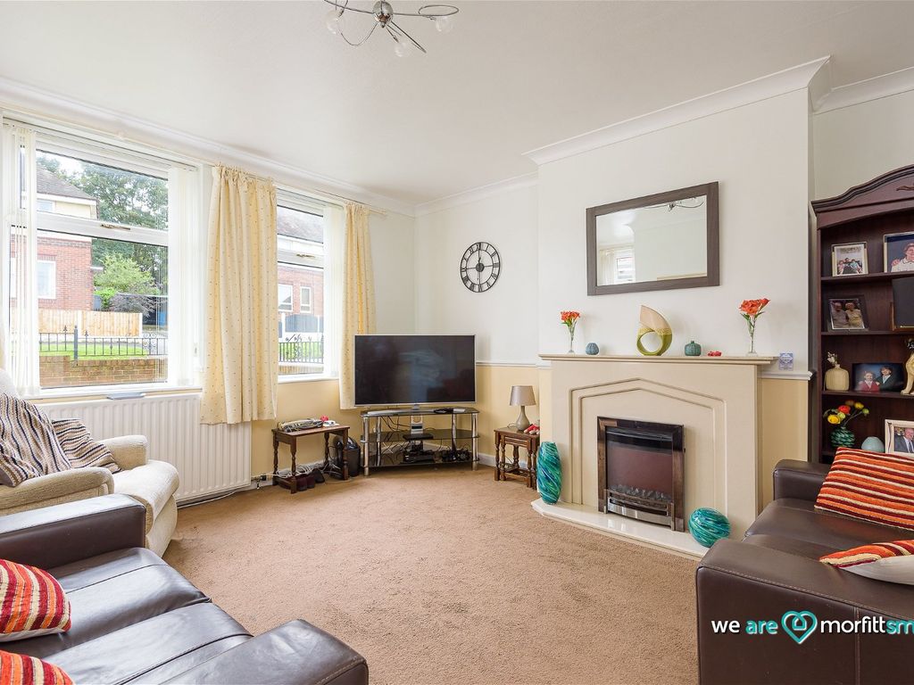 3 bed end terrace house for sale in Woolley Wood Road, Sheffield S5, £150,000
