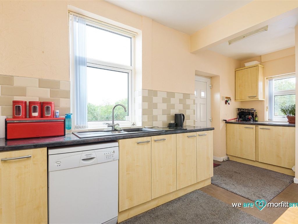 3 bed end terrace house for sale in Woolley Wood Road, Sheffield S5, £150,000
