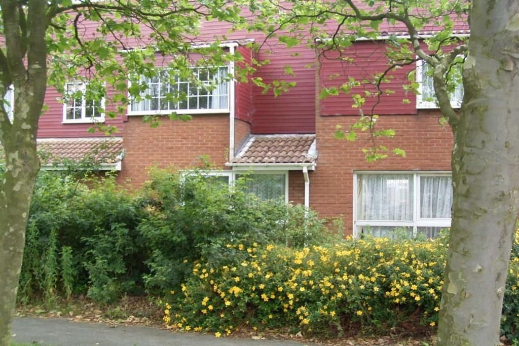 1 bed flat for sale in Walshs Manor, Stantonbury, Milton Keynes MK14, £130,000