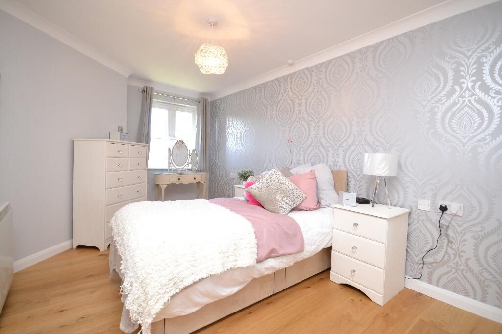 1 bed flat for sale in Legion Way, Bishop's Stortford CM23, £220,000