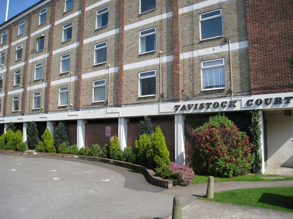 1 bed flat for sale in Tavistock Court, Nottingham NG5, £67,000