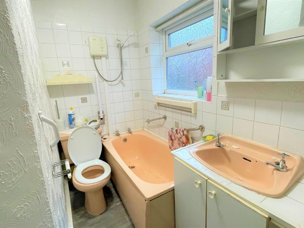 1 bed maisonette for sale in Avon Road, Worcester WR4, £90,000
