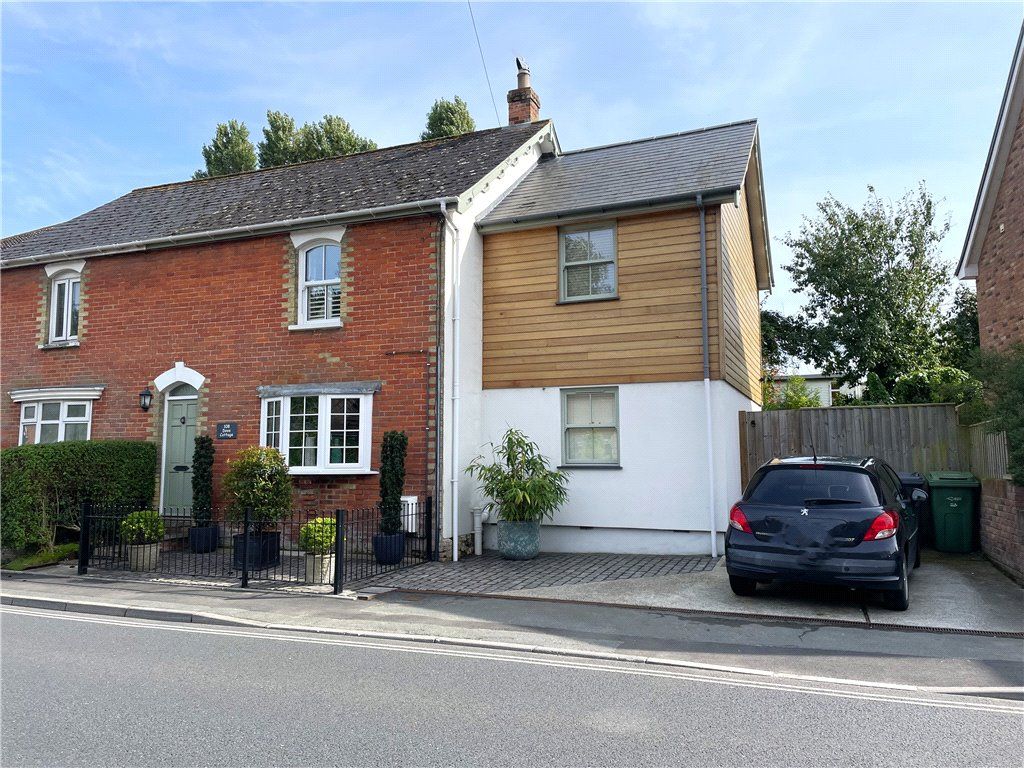 3 bed detached house for sale in School Green Road, Freshwater, Isle Of Wight PO40, £179,500