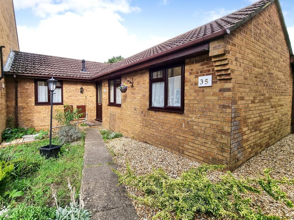 3 bed semi-detached bungalow for sale in Chalbury Close, Poole BH17, £299,950