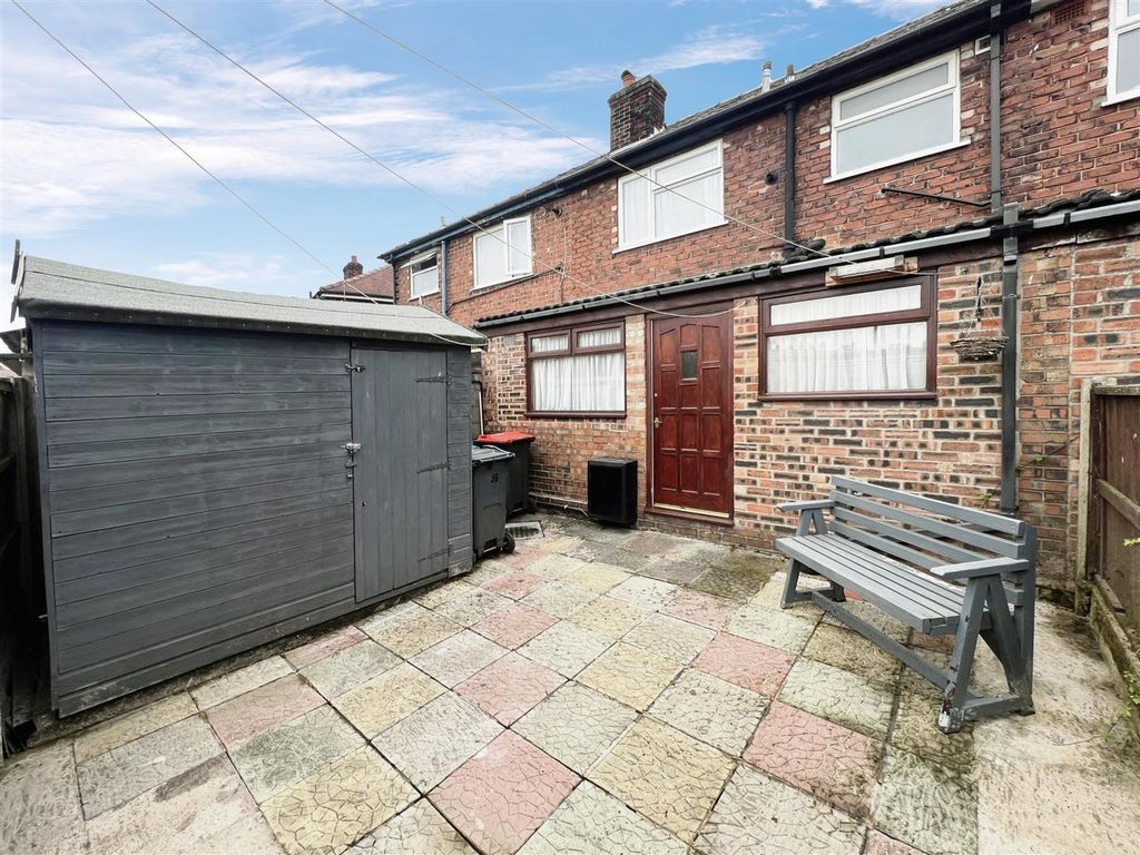 3 bed terraced house for sale in Alan Street, Northwich CW9, £150,000