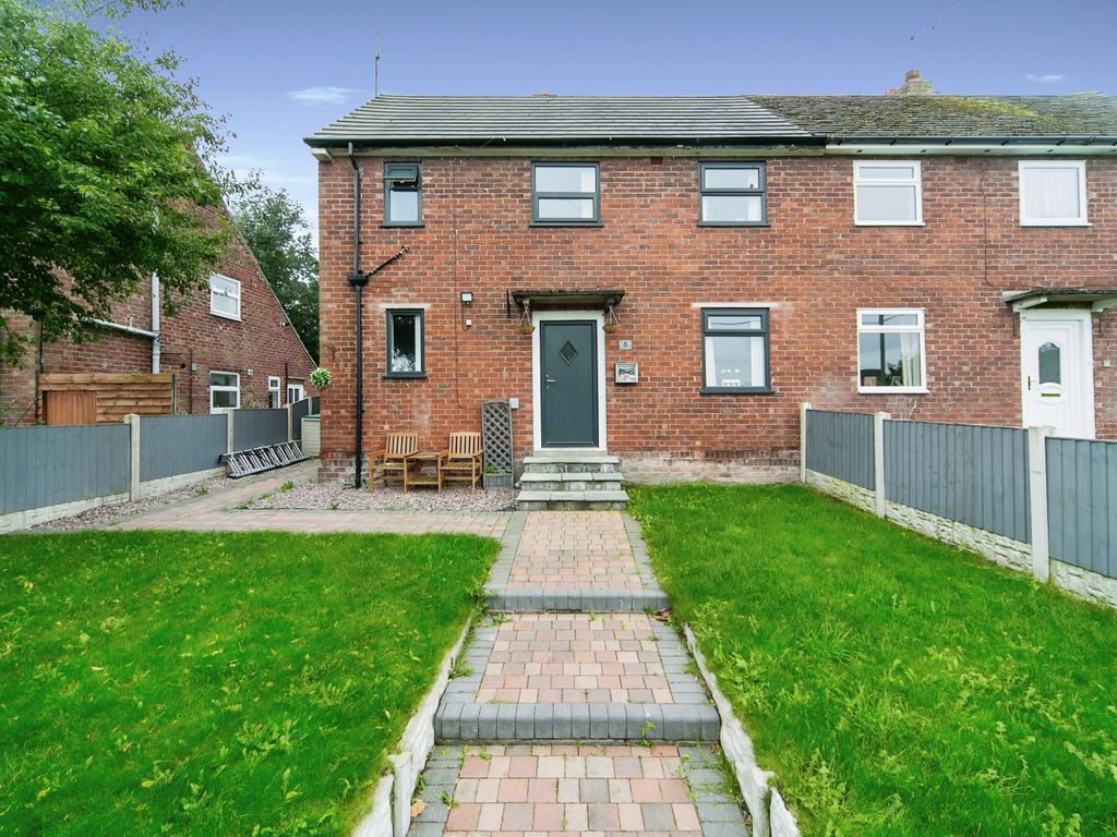 3 bed semi-detached house for sale in School Lane, Mickle Trafford, Chester, Cheshire CH2, £325,000