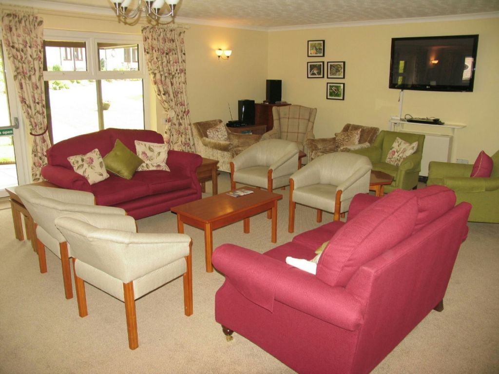 1 bed flat for sale in Woodborough Road, Winscombe, North Somerset. BS25, £90,000