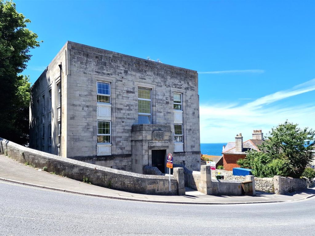 1 bed flat for sale in Fortuneswell, Portland DT5, £145,000