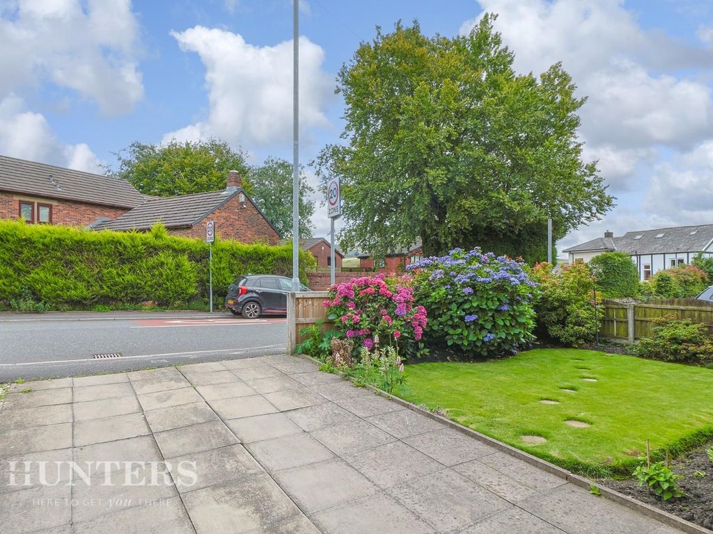 3 bed semi-detached house for sale in Calderbrook Road, Littleborough OL15, £250,000