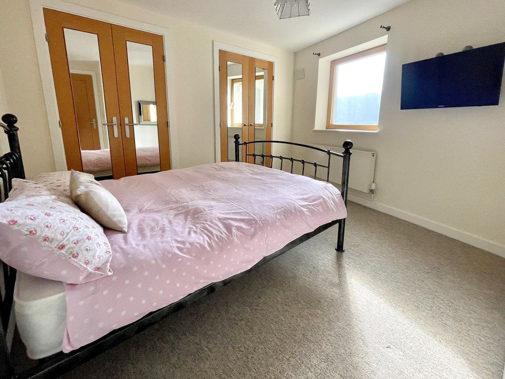 1 bed flat for sale in Richmond Hill Drive, Bournemouth BH2, £200,000