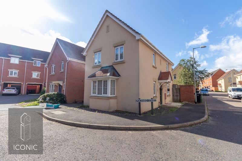3 bed property for sale in Pochard Street, Queens Hills, Norwich NR8, £270,000