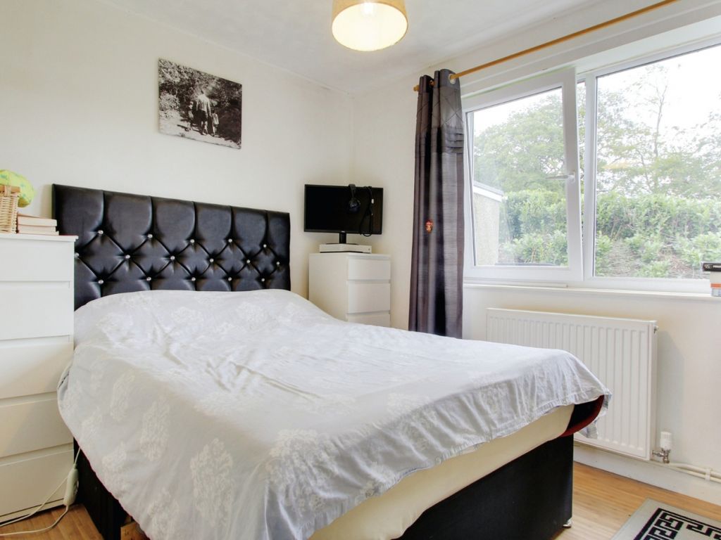 3 bed detached bungalow for sale in Heathfield Road, Pontardawe SA8, £220,000