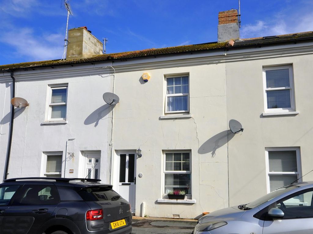 3 bed terraced house for sale in Brook Street, Polegate BN26, £269,950