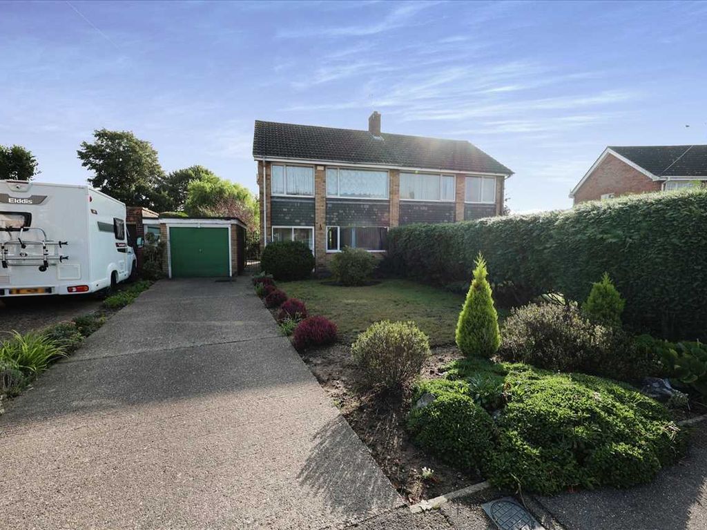 3 bed semi-detached house for sale in Matlock Drive, North Hykeham, Lincoln LN6, £220,000