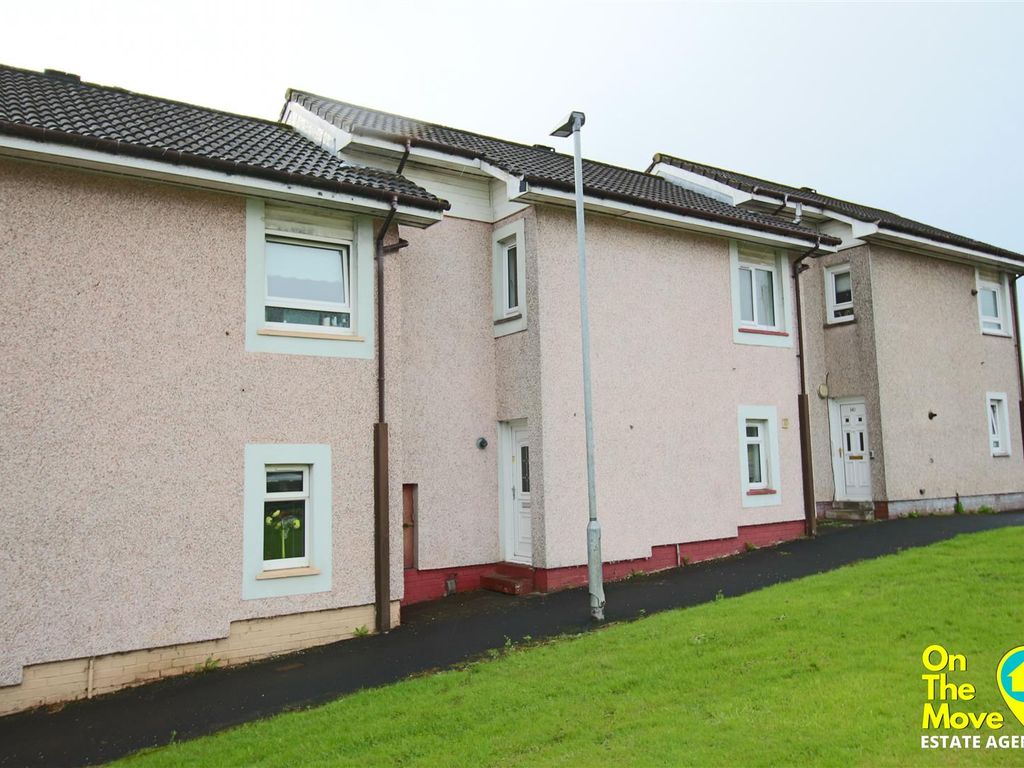 3 bed terraced house for sale in Luing, Airdrie ML6, £99,995