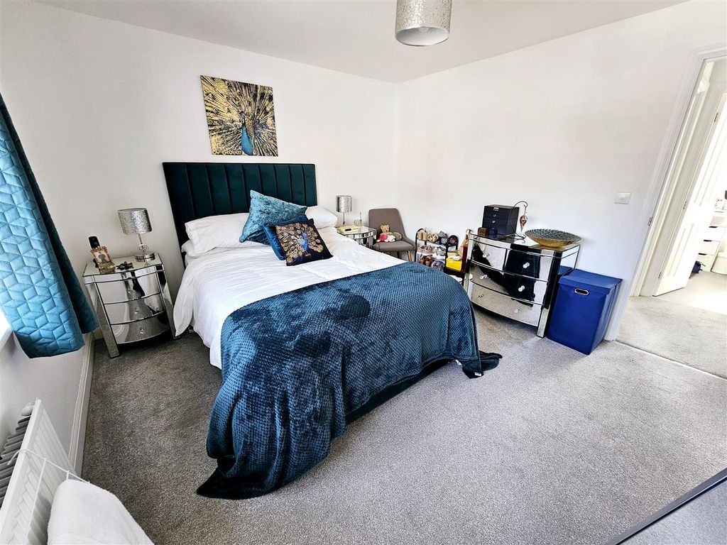 2 bed semi-detached house for sale in Long Meadow, Launceston PL15, £225,000