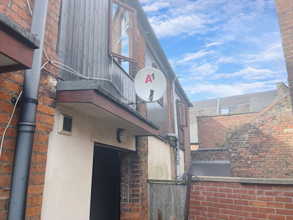 1 bed flat for sale in Somers Road, Wisbech PE13, £75,000