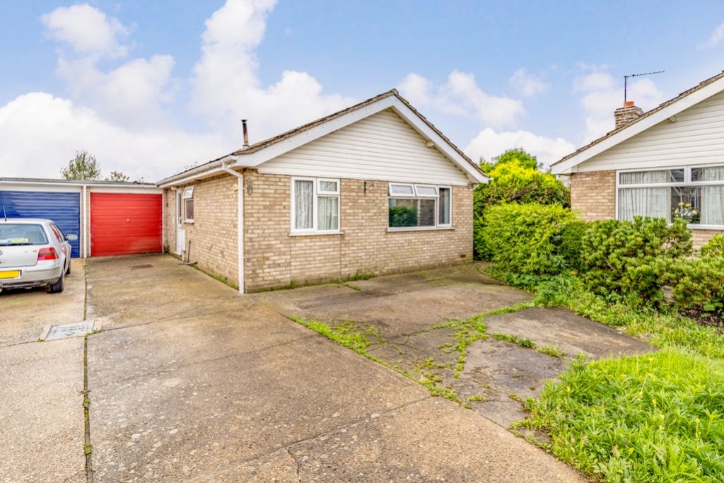 2 bed detached bungalow for sale in Poplar Court, Old Leake, Boston, Lincolnshire PE22, £169,950