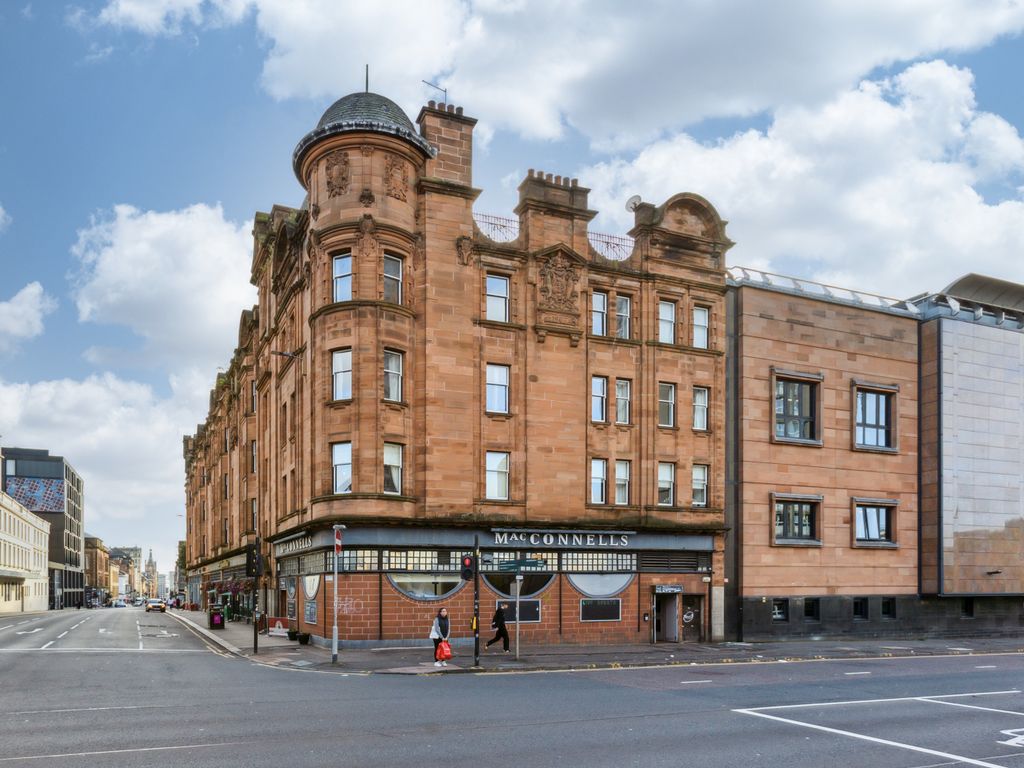 2 bed flat for sale in Hope Street, Glasgow G2, £210,000