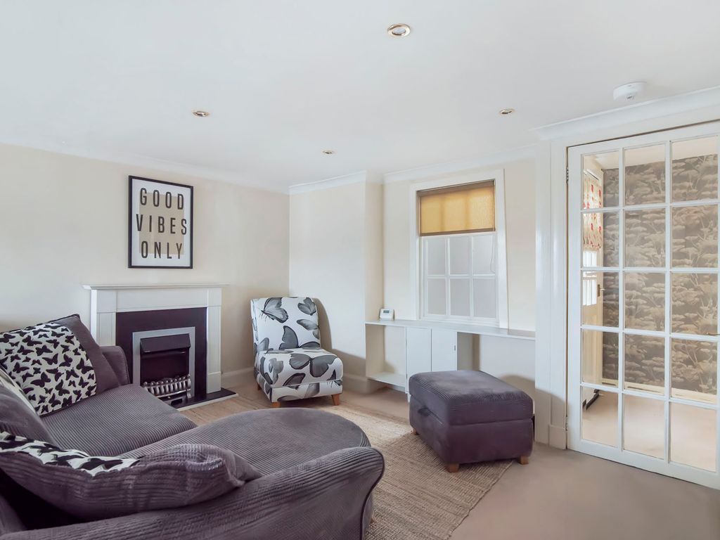 2 bed flat for sale in Henderson Street, Bridge Of Allan, Stirlingshire FK9, £140,000