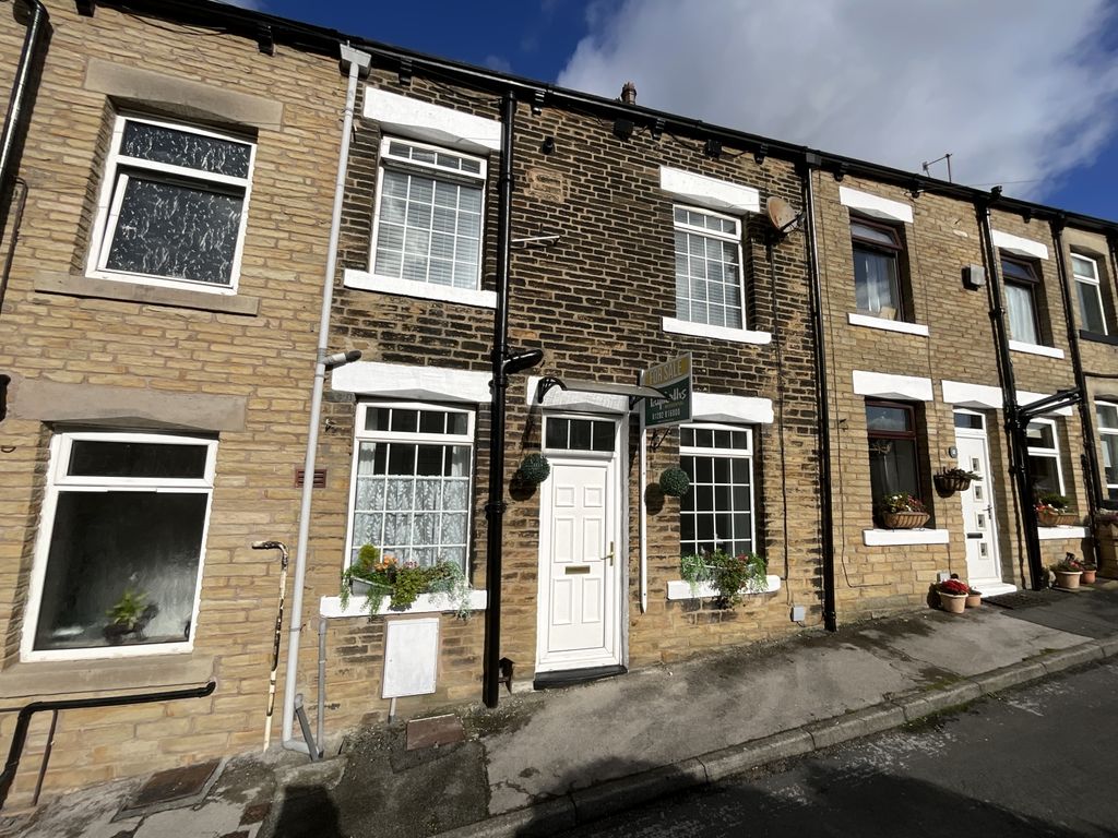 1 bed terraced house for sale in Robert Street, Barnoldswick BB18, £99,950