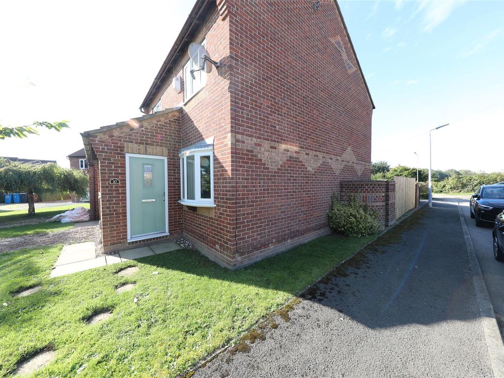 3 bed detached house for sale in Emberton Park, Kingswood, Hull HU7, £185,000
