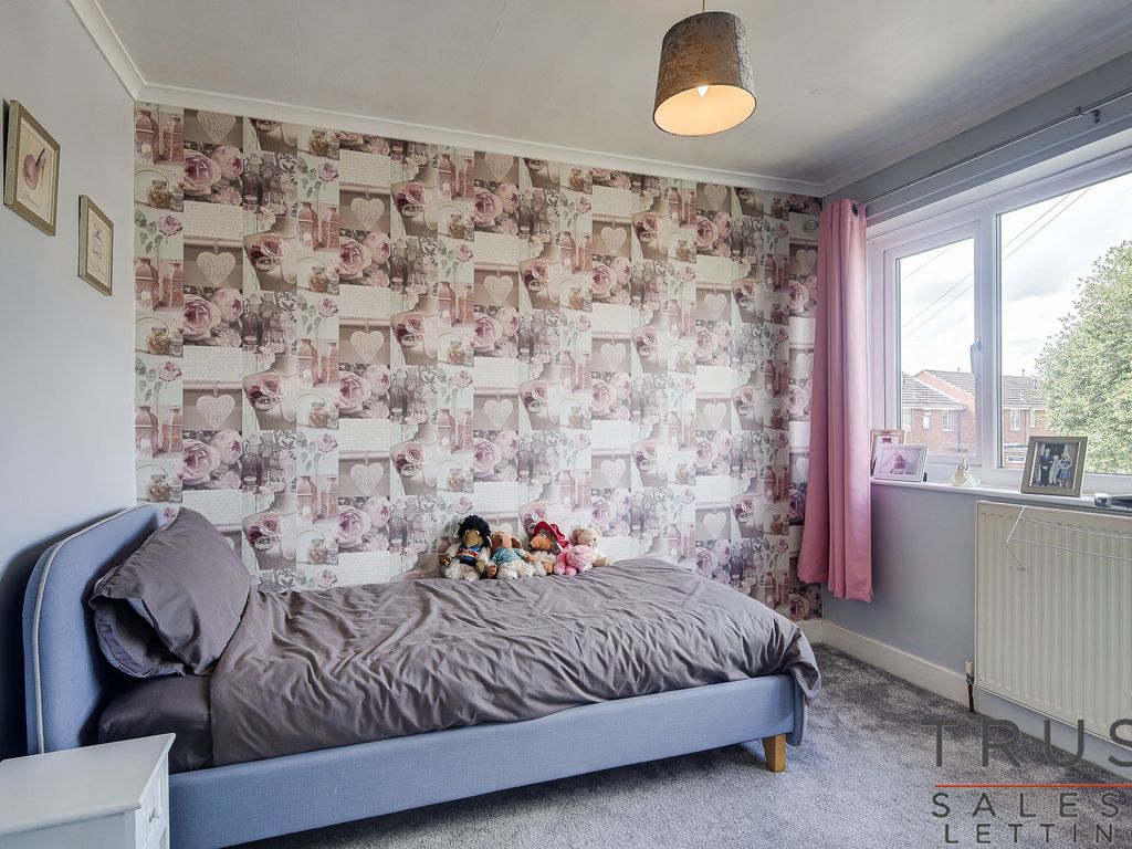 3 bed terraced house for sale in Bottoms Lane, Birkenshaw, Bradford BD11, £179,950