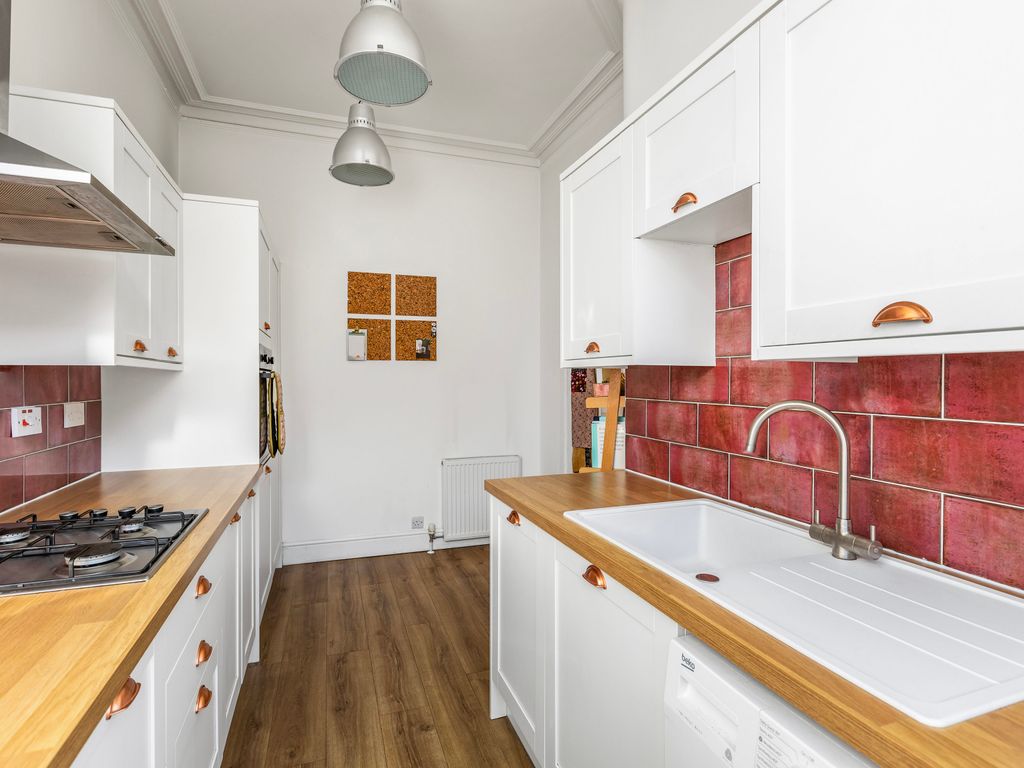 1 bed flat for sale in 15/2 Albion Road, Leith, Edinburgh EH7, £170,000