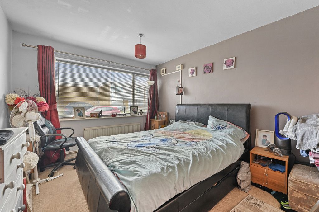 2 bed maisonette for sale in Tamar Rise, Springfield CM1, £200,000