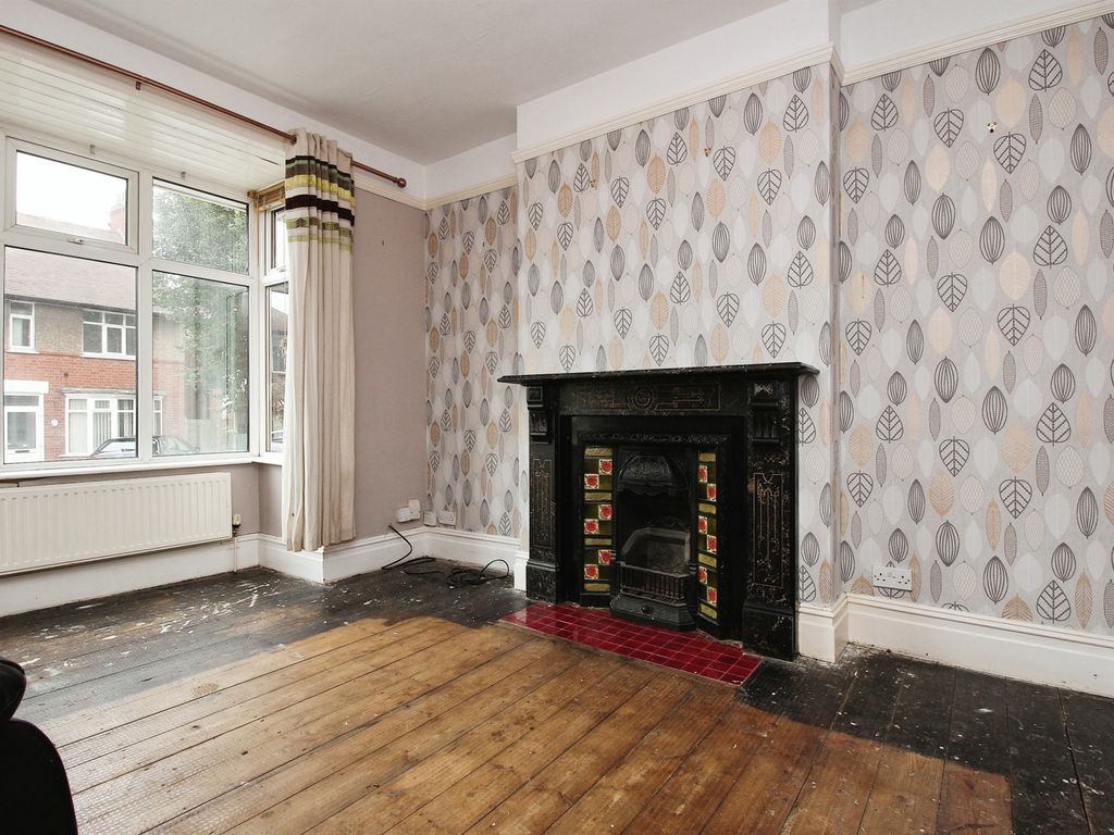 3 bed terraced house for sale in Harrington Road, Rothwell, Kettering NN14, £185,000