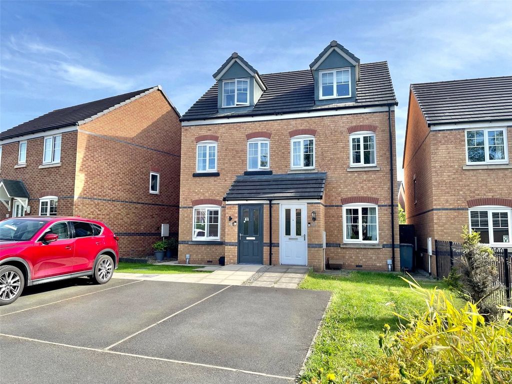 3 bed town house for sale in Redshank Place, Sandbach, Cheshire CW11, £210,000