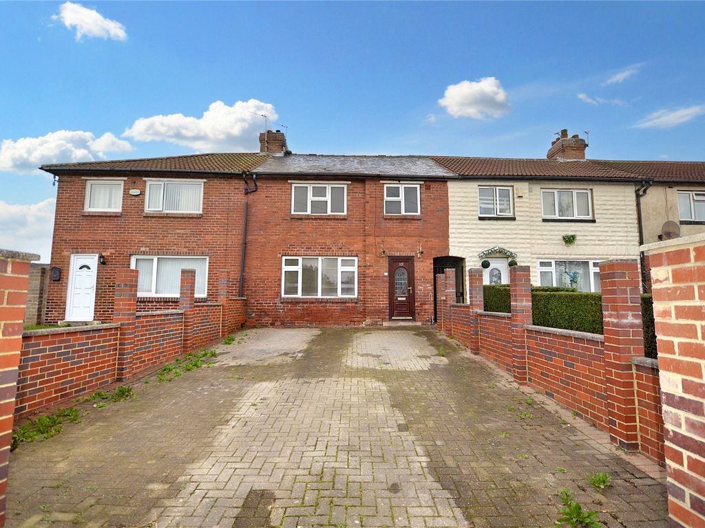 3 bed terraced house for sale in Acre Crescent, Leeds, West Yorkshire LS10, £120,000