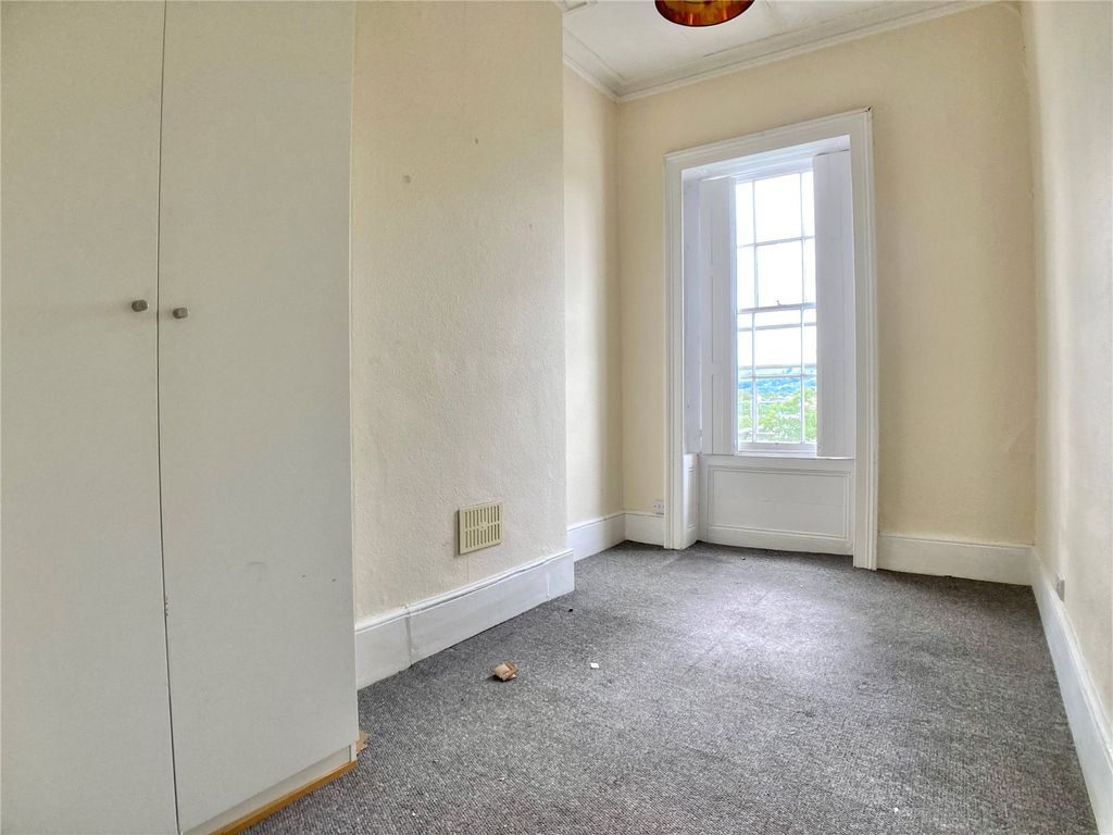 2 bed flat for sale in Lansdown Place, Cheltenham, Gloucestershire GL50, £170,000