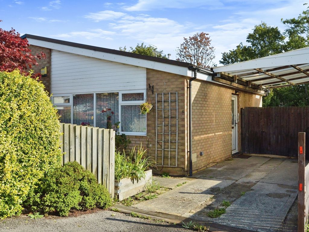 1 bed semi-detached bungalow for sale in Fulwoods Drive, Leadenhall, Milton Keynes MK6, £200,000