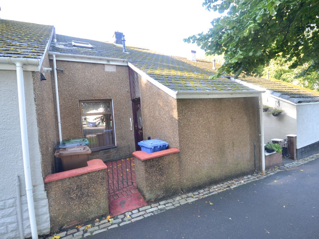 2 bed terraced house for sale in Fergusson Road, Glasgow G67, £85,000