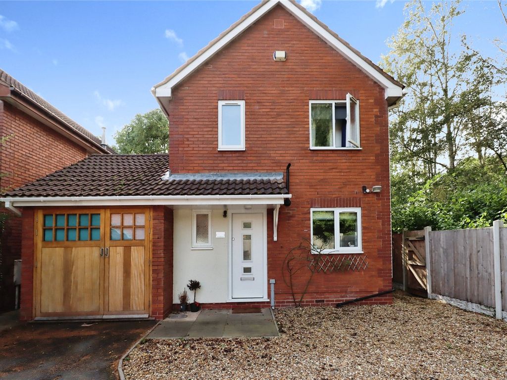 3 bed detached house for sale in Dashwood Drive, Telford, Shropshire TF1, £290,000