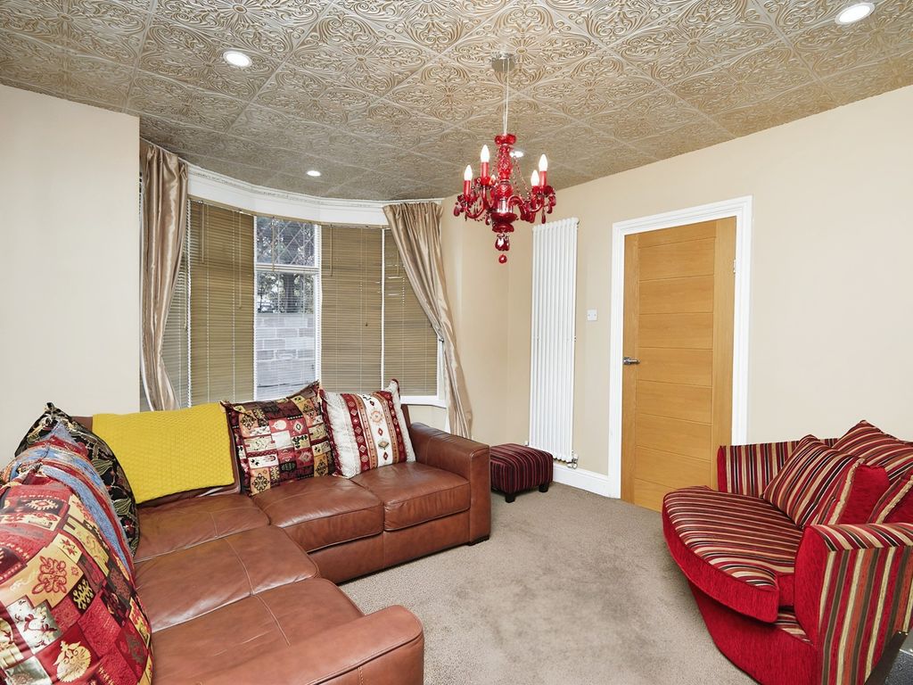 3 bed detached house for sale in Lichfield Road, Barton Under Needwood, Burton-On-Trent DE13, £200,000