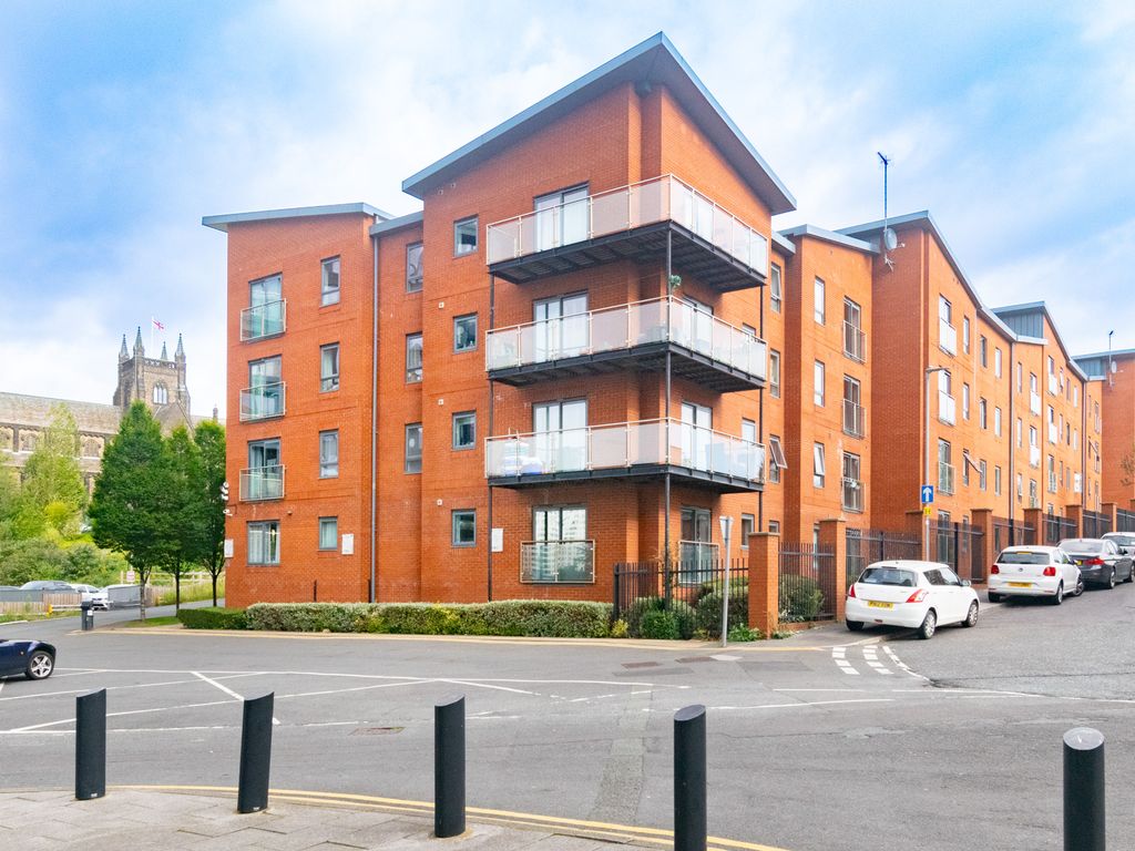 1 bed flat for sale in Bouverie Court, Leeds LS9, £120,000
