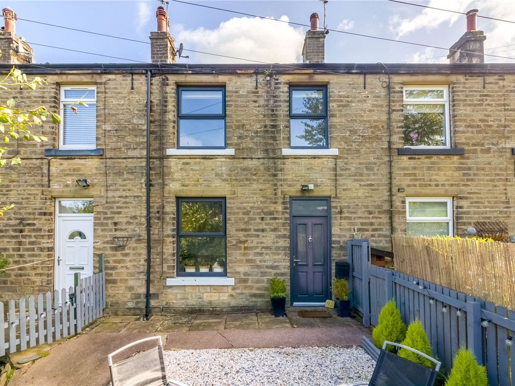 2 bed terraced house for sale in Sunnyside, Underbank Old Road, Holmfirth HD9, £165,000