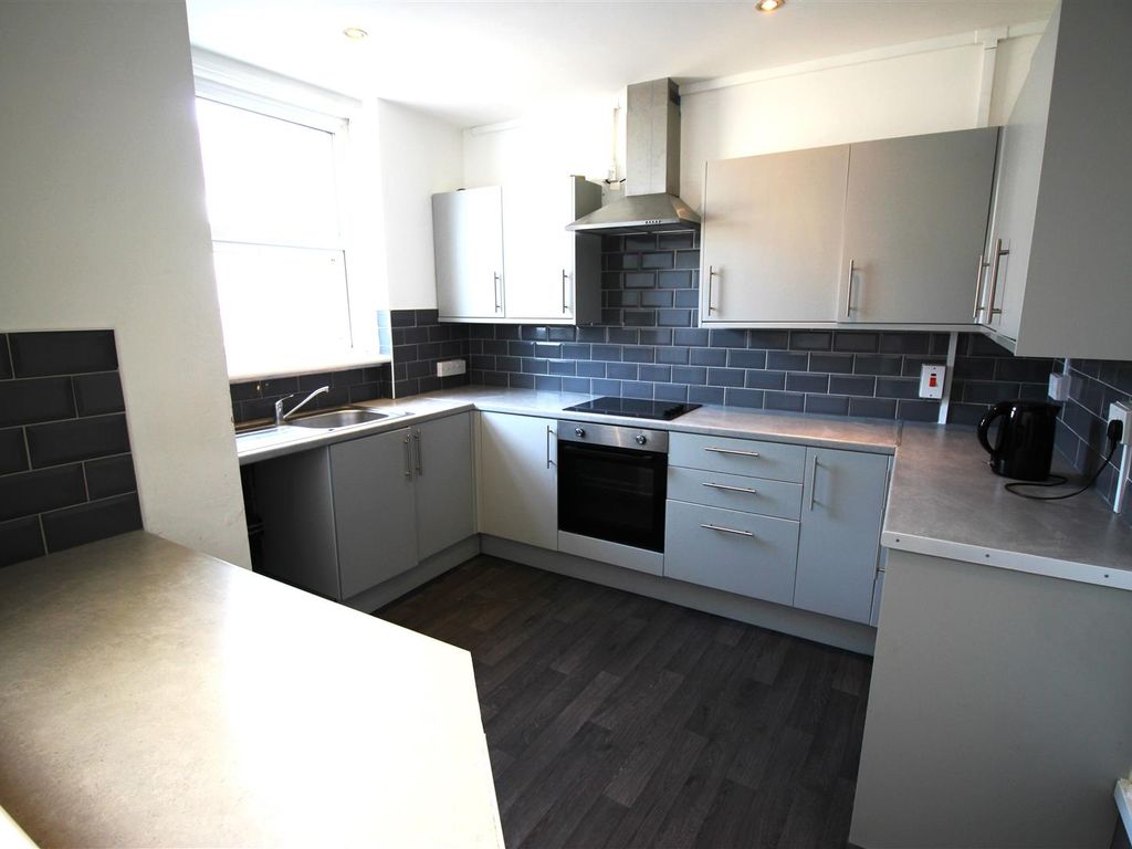 3 bed property for sale in Shearer Road, Portsmouth PO1, £240,000