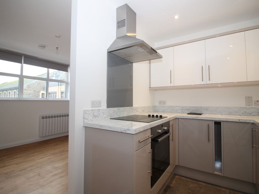2 bed flat for sale in Marr House The Square, Lower Bristol Road, Bath BA2, £325,000