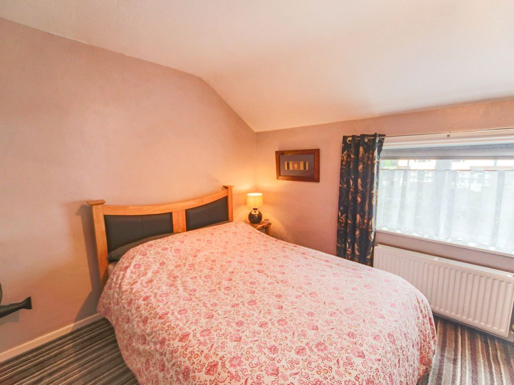 2 bed cottage for sale in Betchton Road, Malkins Bank, Sandbach CW11, £180,000