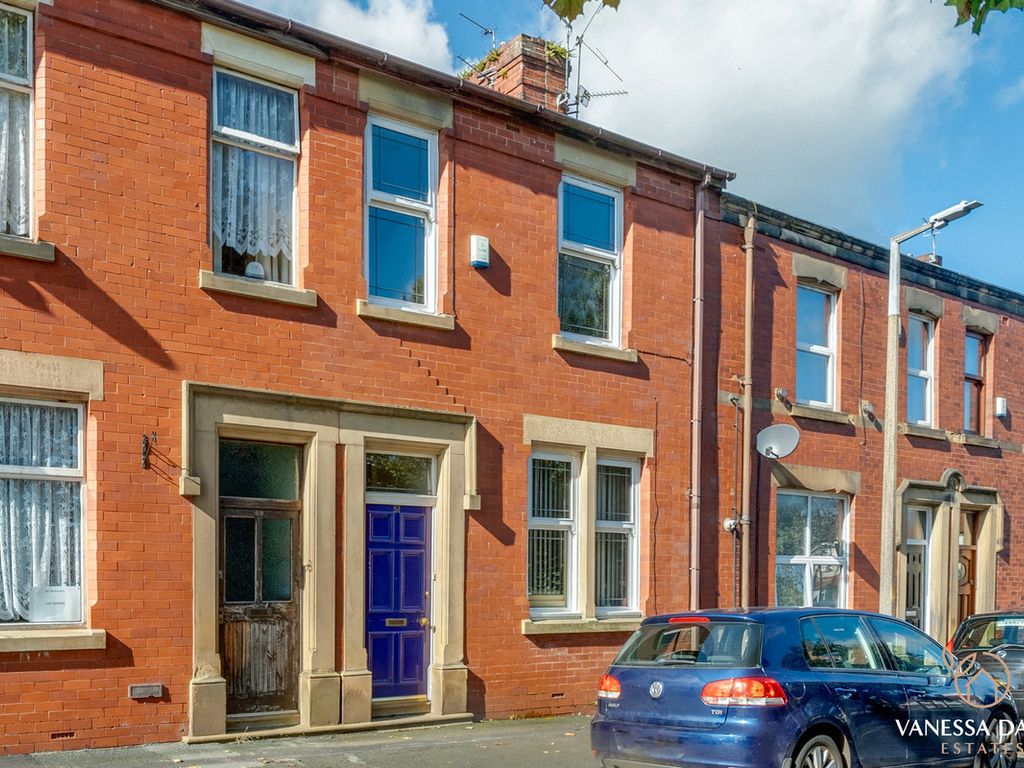 4 bed terraced house for sale in Ainslie Road, Preston PR2, £185,000