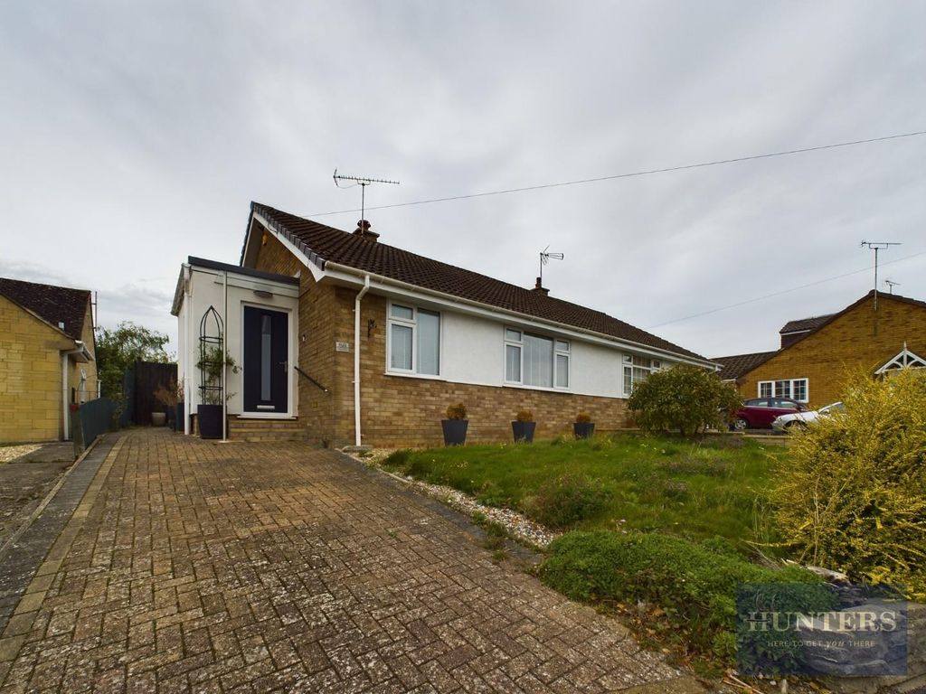 2 bed semi-detached bungalow for sale in Crispin Road, Winchcombe, Cheltenham GL54, £335,000
