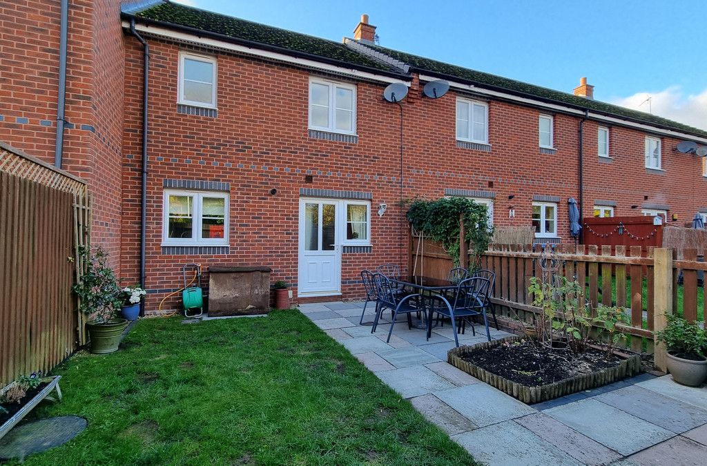 3 bed terraced house for sale in Galanos, Long Itchington CV47, £300,000