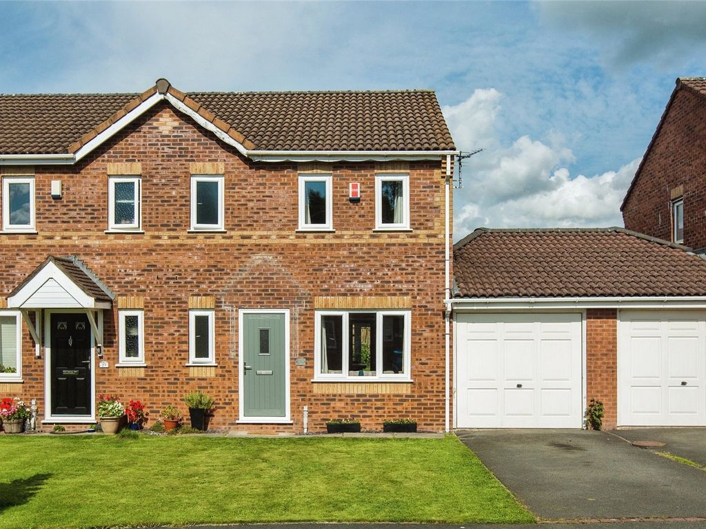 3 bed semi-detached house for sale in Dunnock Lane, Cottam, Preston, Lancashire PR4, £185,000