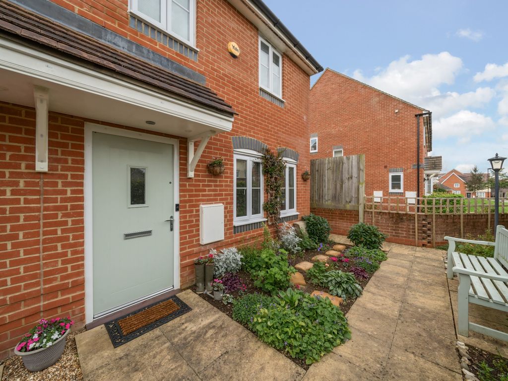 3 bed end terrace house for sale in Locksbridge Road, Picket Piece, Andover SP11, £315,000