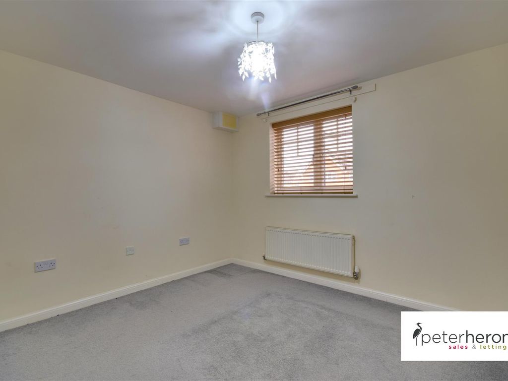 2 bed flat for sale in Wearhead Drive, Sunderland SR4, £79,950