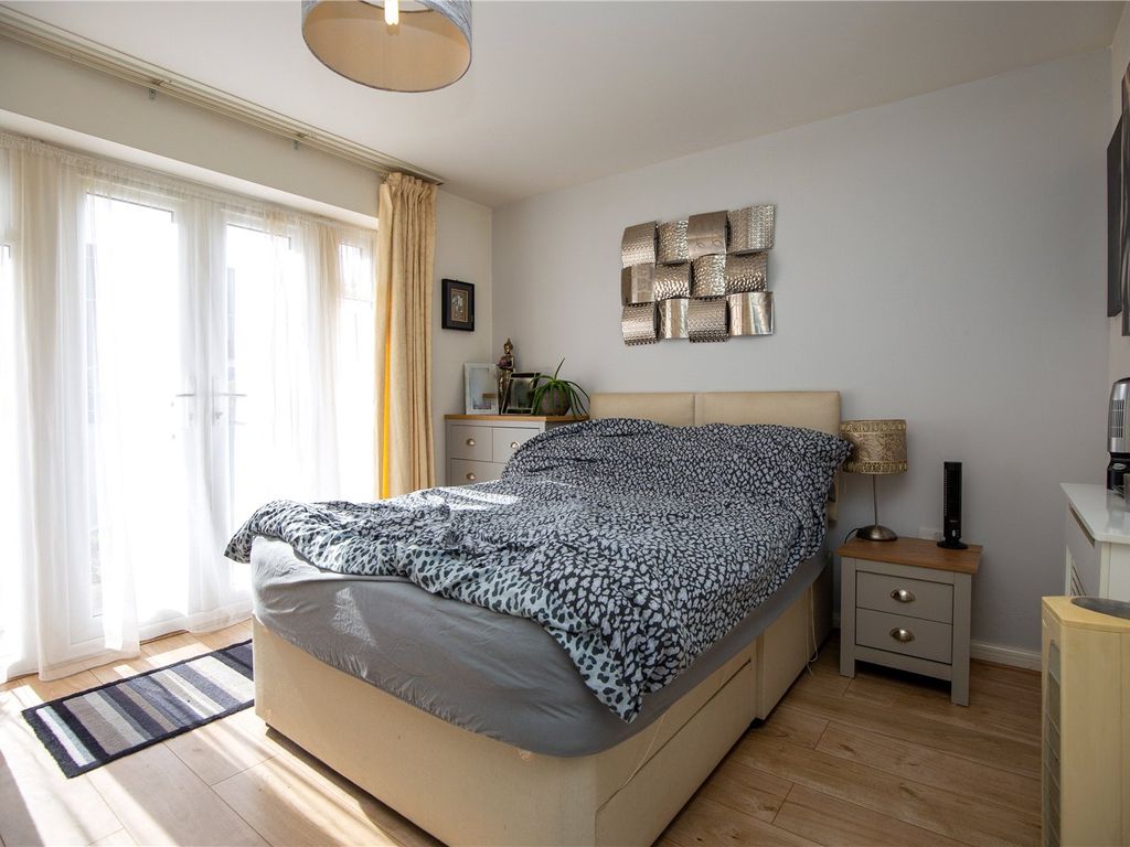 2 bed flat for sale in Eden Grove, Horfield, Bristol BS7, £220,000